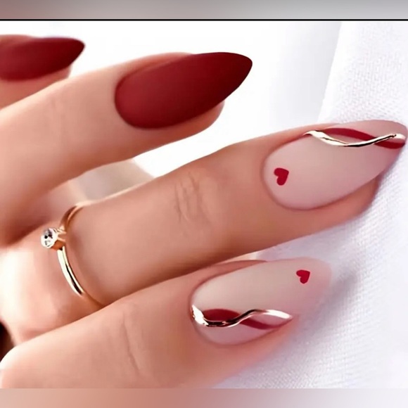 Valentine's Day Classic Red 24pcs Medium Almond Shape Press On Nails - Picture 1 of 4